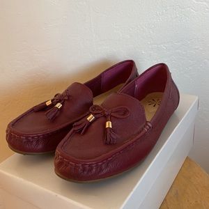 Isaac Mizrahi Red Leather Flats